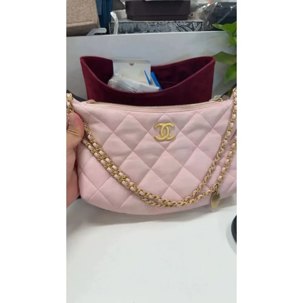 Chanel Women Pre-Loved Bag Very Good Condition